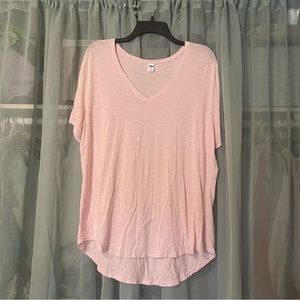 Women’s pink old navy t shirt